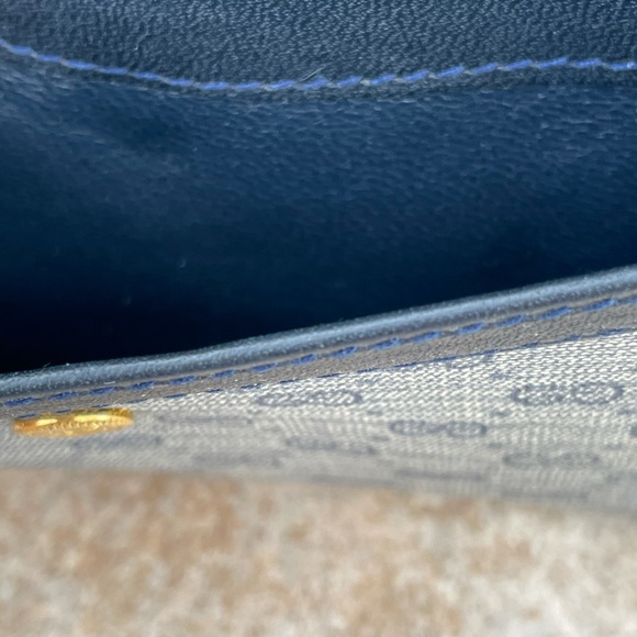 Gucci authentic wallet - Picture 5 of 15